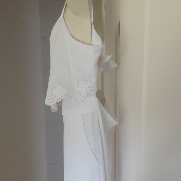 Bebe White Embroidered Trim Jumpsuit - Size 10 - Picture 6 of 8